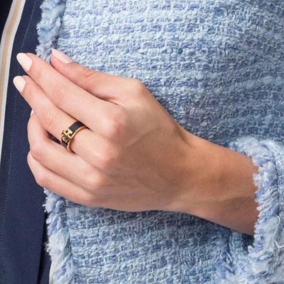 Tory Burch Black & Gold Kira Enamel Ring - Picture 8 of 9